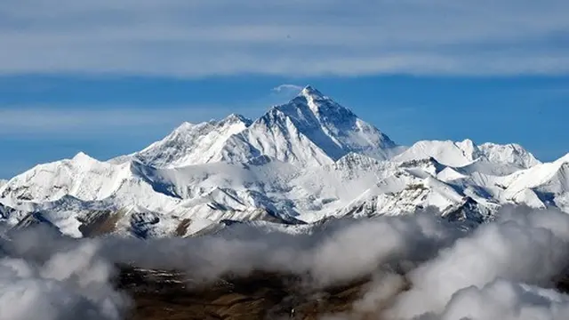 Gunung Qomolangma. (Xinhua/Zhang Jingpin)