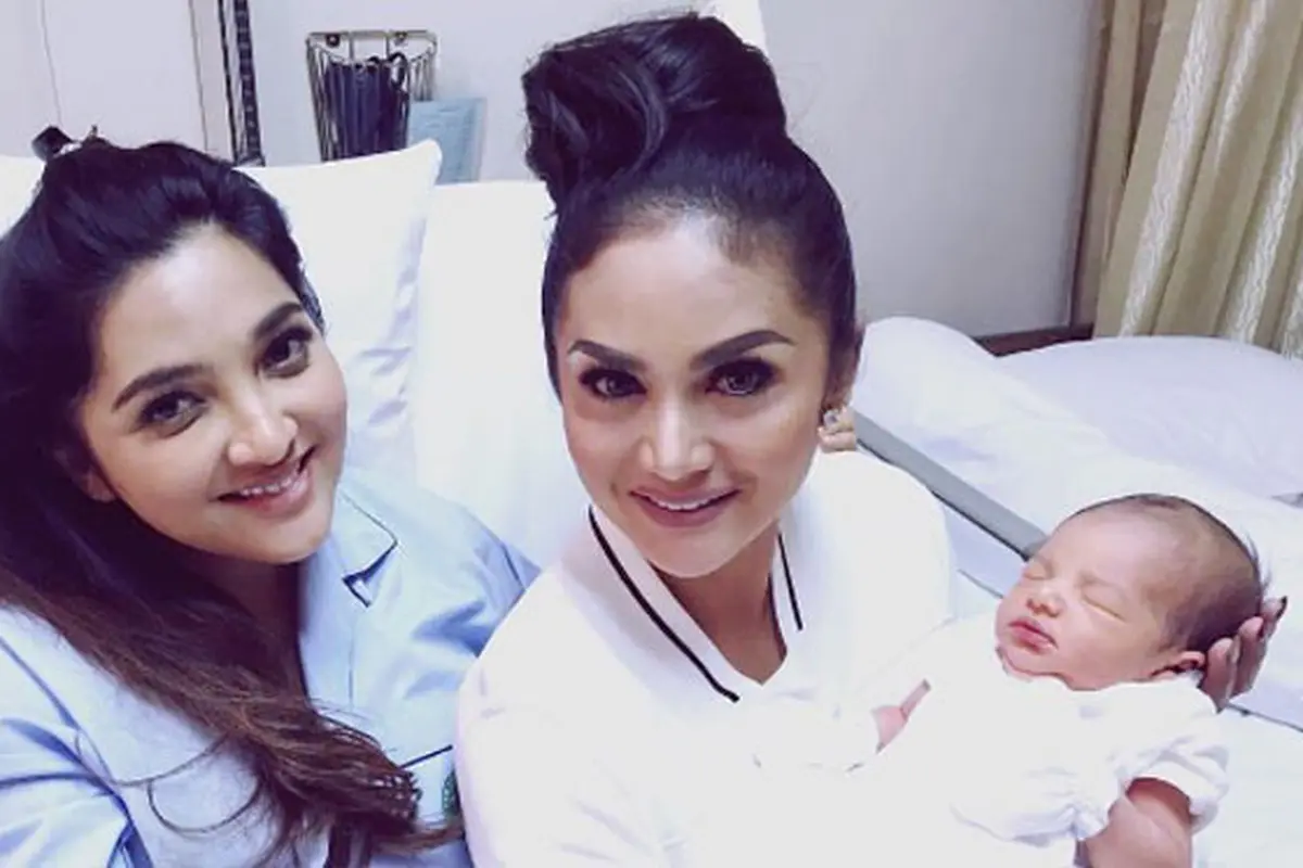 [Bintang] Krisdayanti - Ashanty