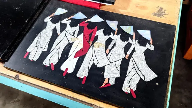 Cerita Unik di Balik Au Yay, Pakaian Adat Perempuan Vietnam