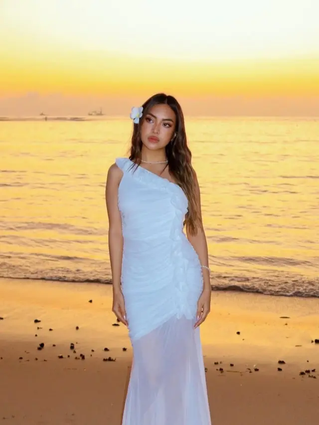 Inspirasi Dress Elegan nan Fresh ala Mawar Rashid (Instagram/@mawarashid)