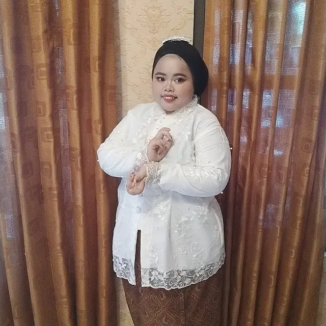 7 Gaya Make Over Kekeyi dari Kartini Hingga Lisa Blackpink Ini Jadi Sorotan