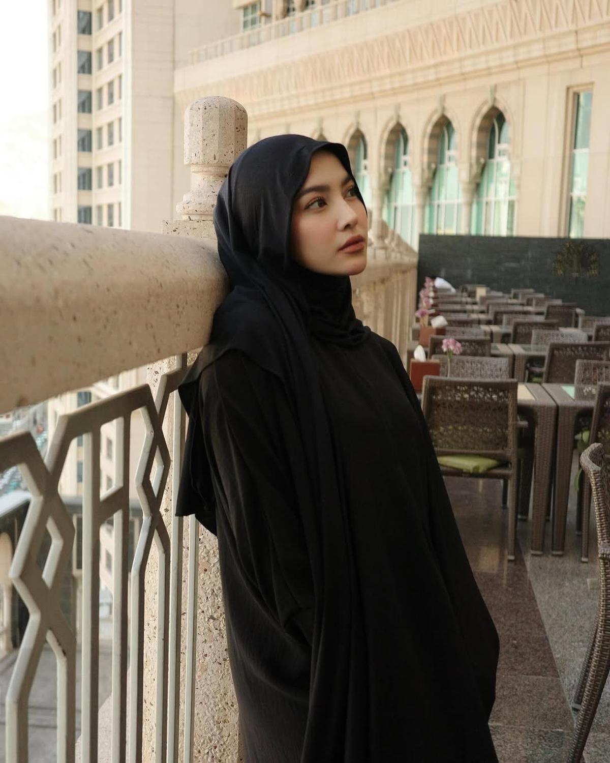 Mahalini Umroh