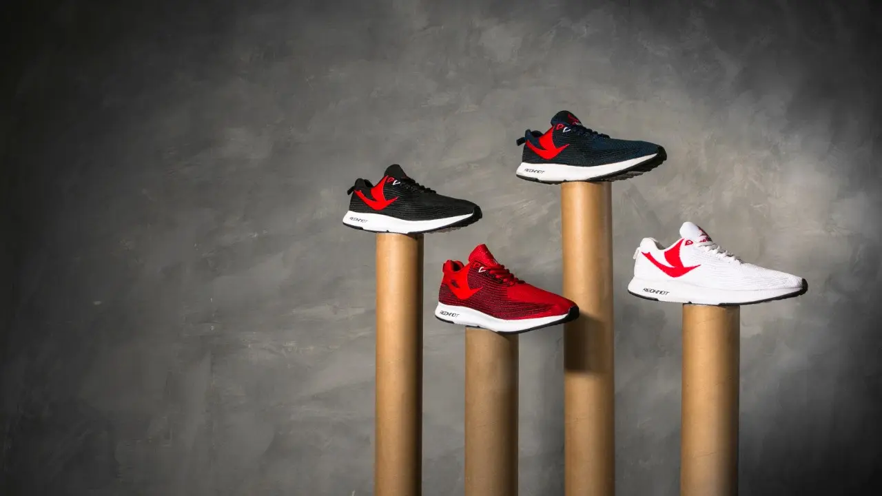 Sepatu Sneaker