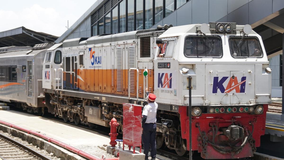Panduan Lengkap Harga Tiket Kereta Bandung - Jakarta Ekonomi 2025, Info Jadwal &amp; Cara Pesan