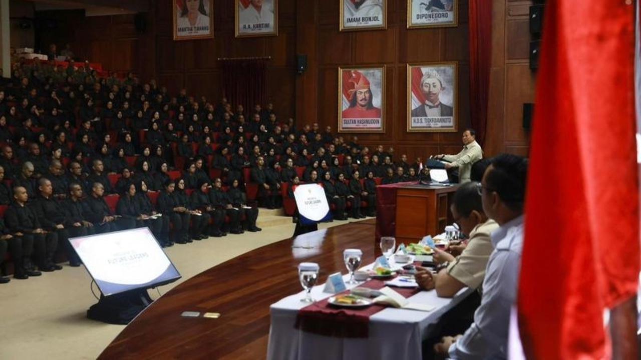 Prabowo Beri Taklimat Peserta Program Calon Pemimpin BUMN, Siapkan Generasi Unggul