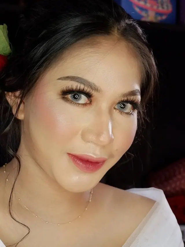 6 Potret Maternity Eriska Keysa Istri Young Lex, Cantik Menawan