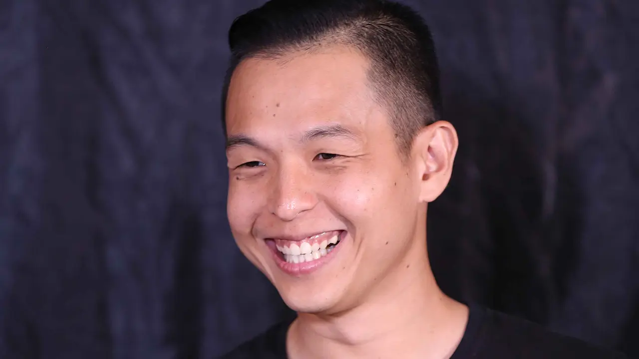 [Bintang] Ernest Prakasa