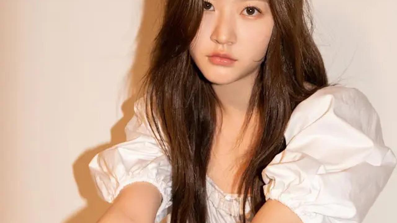 Agensi Kim Soo Hyun Serang Balik Keluarga Kim Sae Ron, Termasuk Mengklaim Ikut Melayat Mendiang