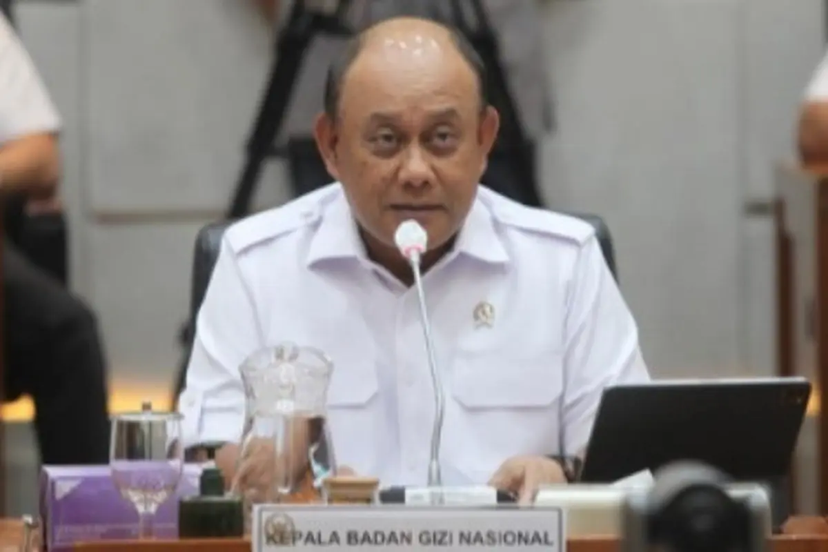 Kepala BGN Dadan Hindayana menyebut dapur SPPG untuk program Makan Bergizi Gratis (MBG) yang dibangun Polri mempunyai alat rapid test untuk menguji makanan yang sudah dimasak.
