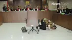 Majelis Hakim Pengadilan Tipikor menyatakan mantan Ketua Umum Kamar Dagang dan Industri (Kadin) Jawa Timur La Nyalla Mahmud Mattalitti tidak bersalah melakukan korupsi dalam dana hibah Provinsi Jawa Timur.