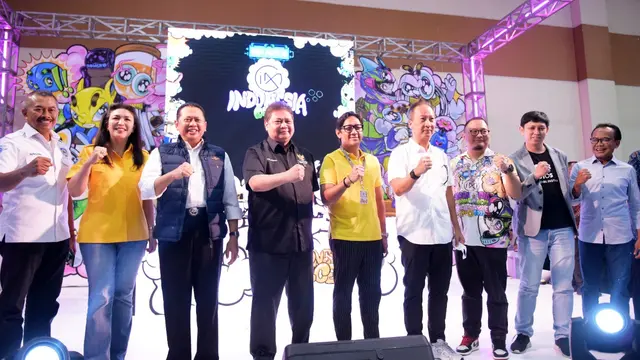 Menteri Koordinator Bidang Perekonomian Airlangga Hartarto dalam acara OLX Autos Indonesia Modification & Lifestyle Expo 2022 (IMX 2022) di Hall A Jakarta Convention Center, Sabtu (1/10/2022). (Dok ekon.go.id)