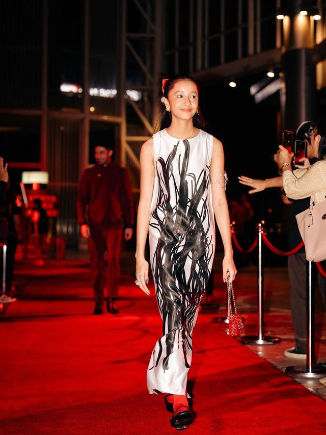 Disebut Nepo Baby, Ini 6 Potret Widuri Puteri Pemeran Sita Remaja di Film Siksa Kubur