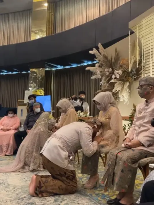 (Instaram/kesharatuliu05)