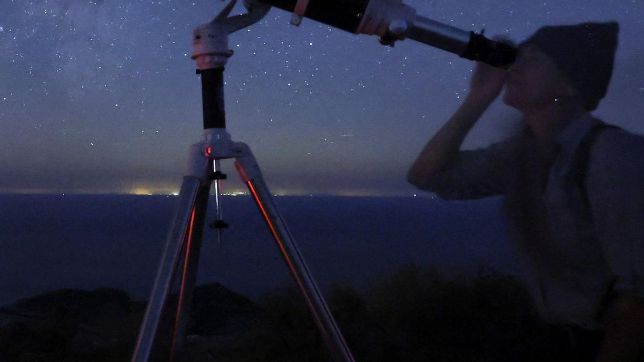 Fenomena langit hujan meteor Perseid sedang mencapai akhir puncaknya pada hari Minggu 13 Agustus 2023 ini.