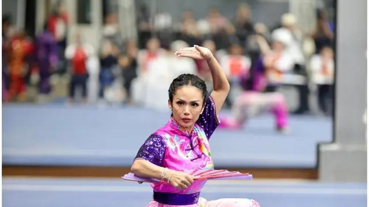 6 Potret Krisdayanti Latihan Intensif Wushu, Siap Wakili Indonesia di Tiongkok