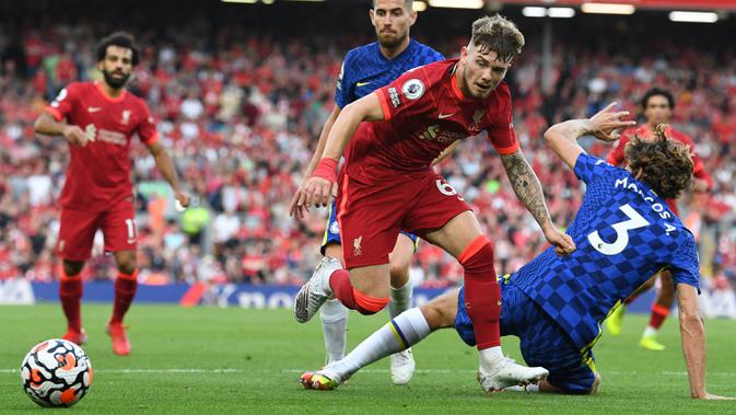 Harvey Elliott diberikan kesempatan oleh Jurgen Klopp untuk bermain di skuat utama Liverpool saat berumur 16 tahun 9 bulan dan 1 hari. Namun, sebelumnya, ia pernah memecahkan rekor sebagai debutan termuda di Liga Inggris saat berseragam Fulham, yaitu 15 tahun 174 hari. (AFP/Paul Ellis)