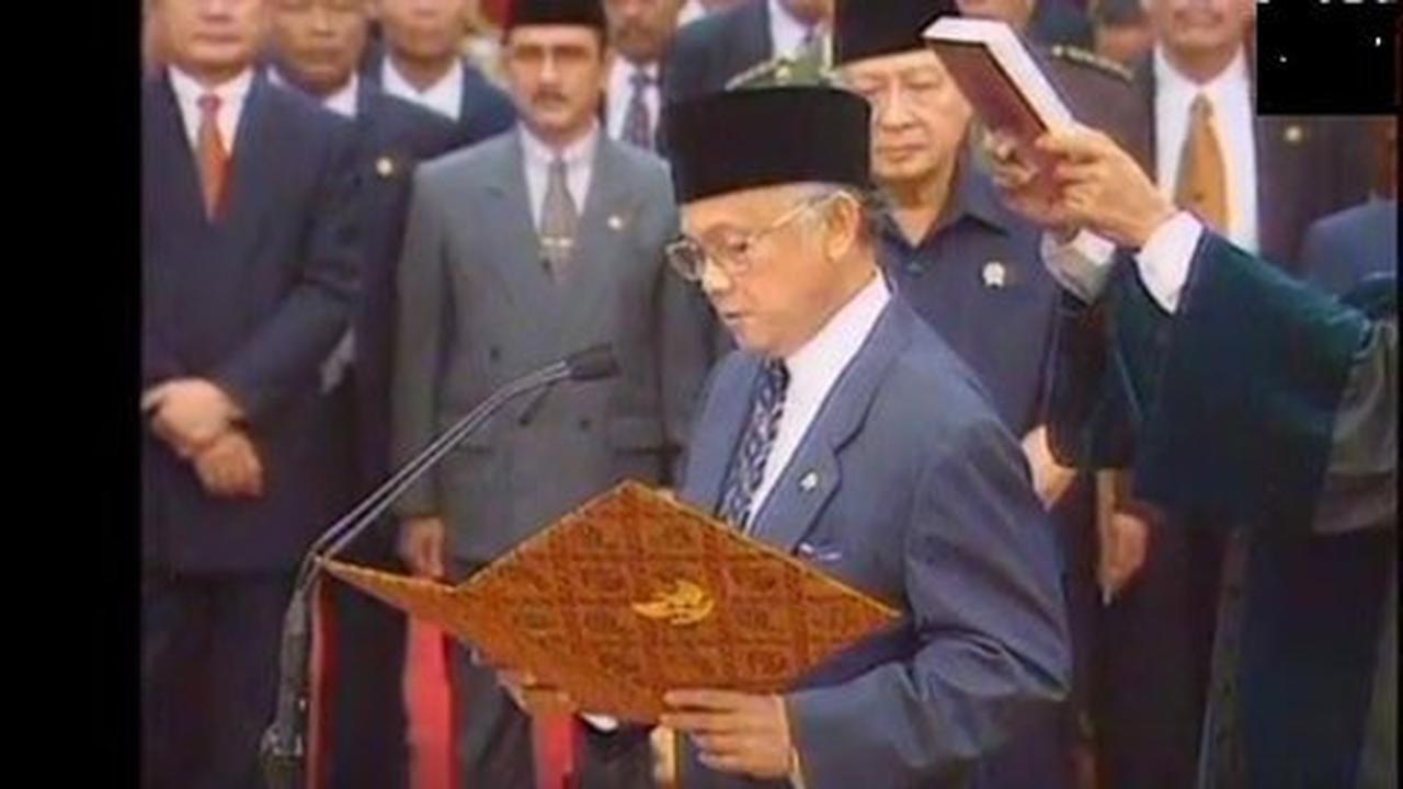 Ketegangan Habibie Sehari Setelah jadi Presiden Gantikan Soeharto: Ada Pasukan Liar