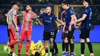 Foto: Momen Pemain Inter Milan Marah Pada Suporter Saat Emil Audero Terkena Petasan