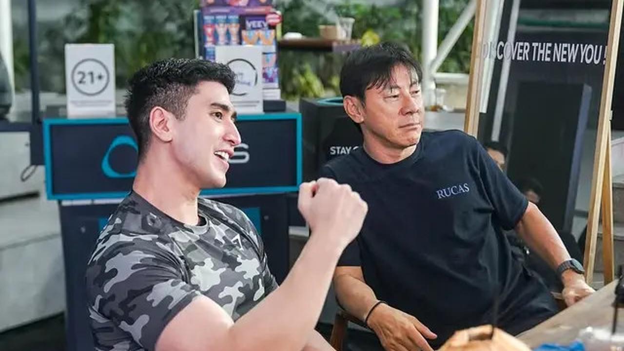 7 Potret Fuji dan Verrell Olahraga Bareng Shin Tae-yong, Diajari Tren Velocity