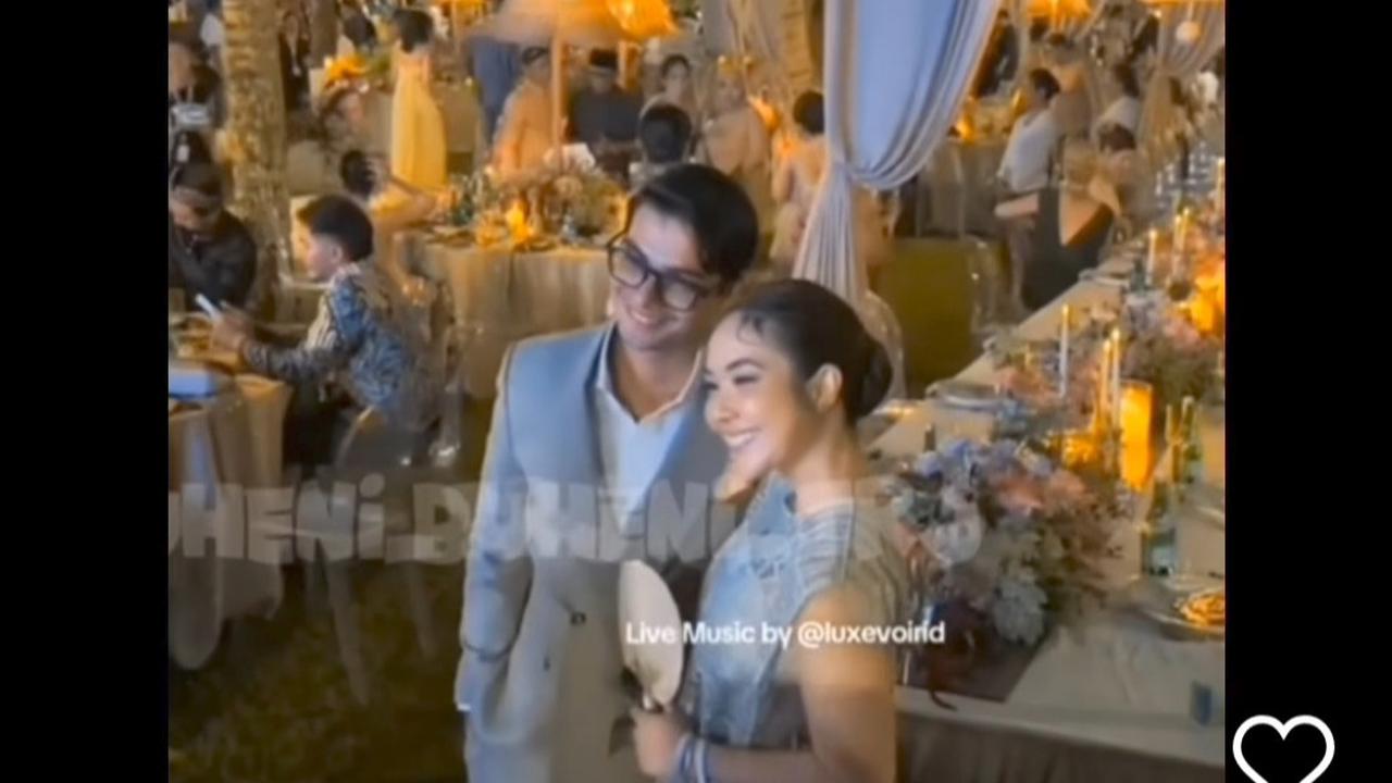 Potret Mesra Gisel dan Cinta Brian, Diduga Pacaran - Hadir Bersama di Pernikahan Luna Maya