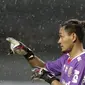 Kiper Bali United, Wawan Hendrawan, saat melawan Mitra Kukar pada laga Piala Presiden 2019 di Stadion Patriot, Jawa Barat, Minggu (3/3). Bali United menang 3-0 atas Mitra Kukar. (Bola.com/M Iqbal Ichsan)