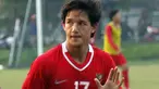 Penyerang Timnas Irfan Bachdim menjalani latihan di Lapangan PSSI, Senayan, Jakarta, (17/7). Indonesia berhadapan dengan Turkmenistan di Pra-Piala Dunia 2014.FOTO ANTARA/Sigid Kurniawan