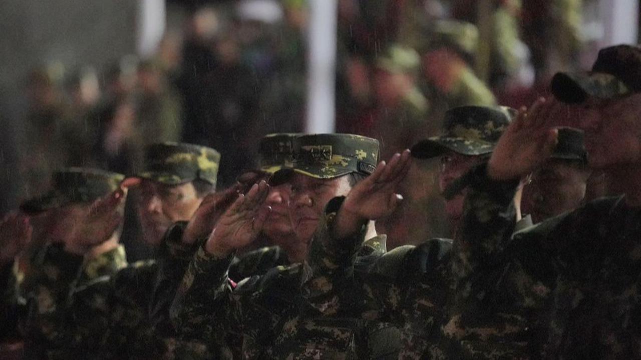 VIDEO: Alasan Presiden Prabowo Nekat Kehujanan Depan Taruna TNI "Anak Buah Basah, Pemimpin Harus Basah!"