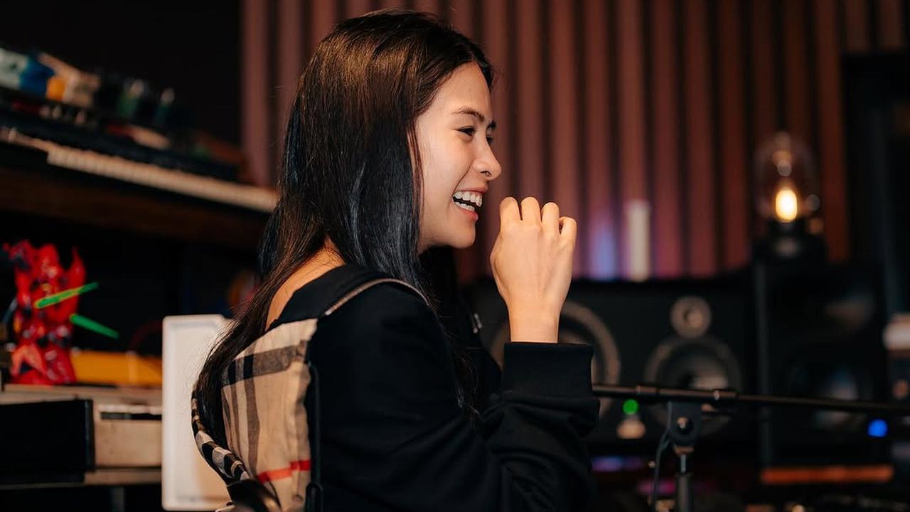 Lirik Lagu 'Puisi Kota' Maudy Ayunda dan Iwan Fals yang Penuh Makna