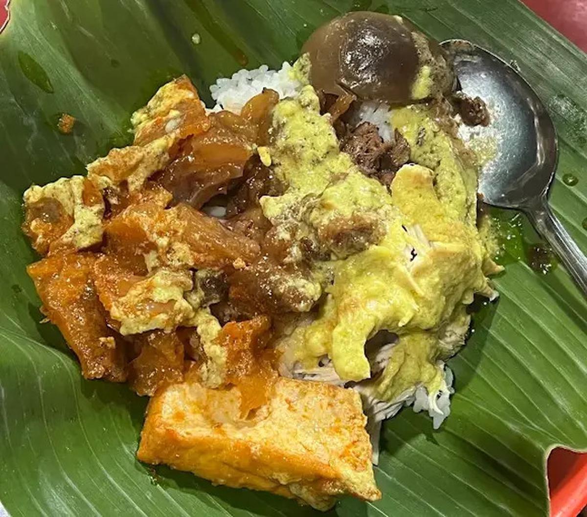 Gudeg Koyor & Ceker Bu Mar -