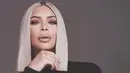 Kim Kardashian sangat total ketika memamerkan produknya di Instagram. (instagram/kimkardashian)
