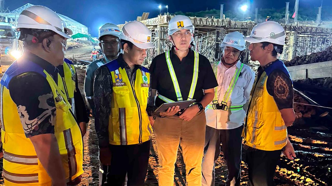 FOTO: Pemerintah Dorong Pembangunan Sekolah Rakyat dan Jalan Strategis di Sambas