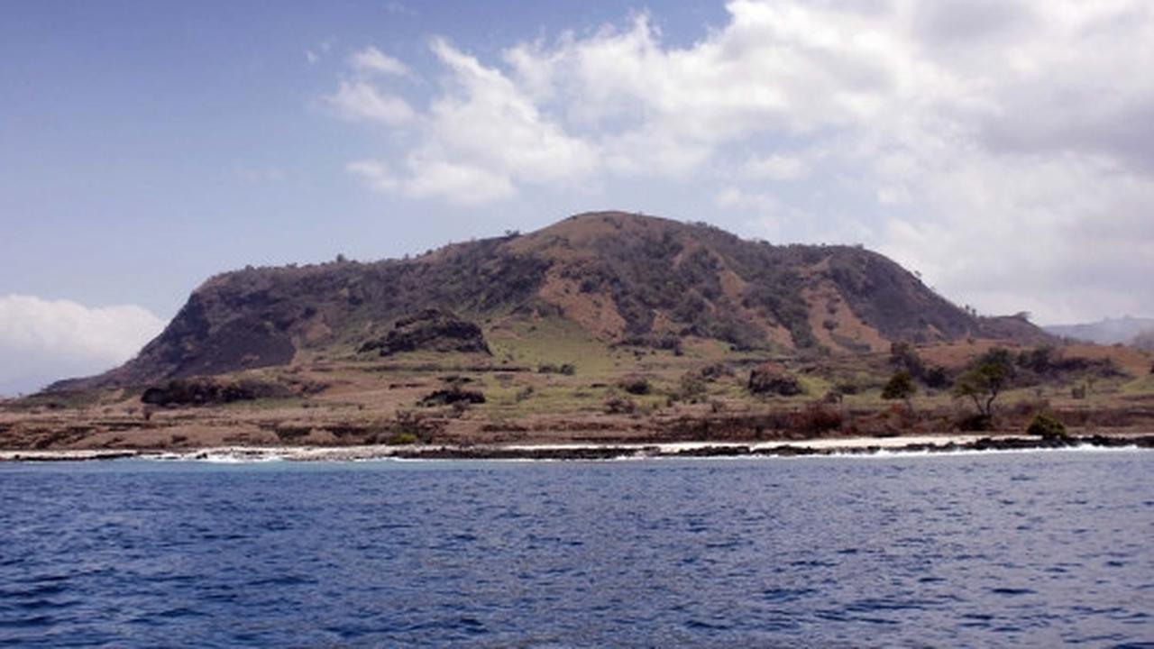Menyusuri keindahan pesisir Pulau Alor yang masih perawan