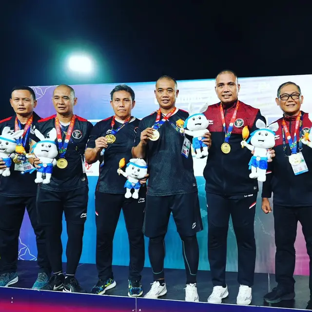 Tim pelatih dan ofisial Timnas Indonesia U-22 di SEA Games 2023