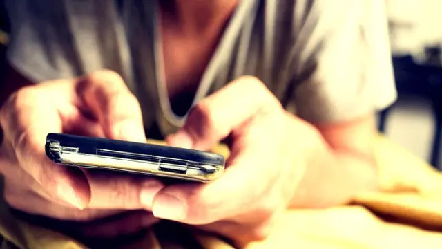 Kaum Milenial Minim Lakukan Hubungan Seks Akibat Pengaruh Smartphone