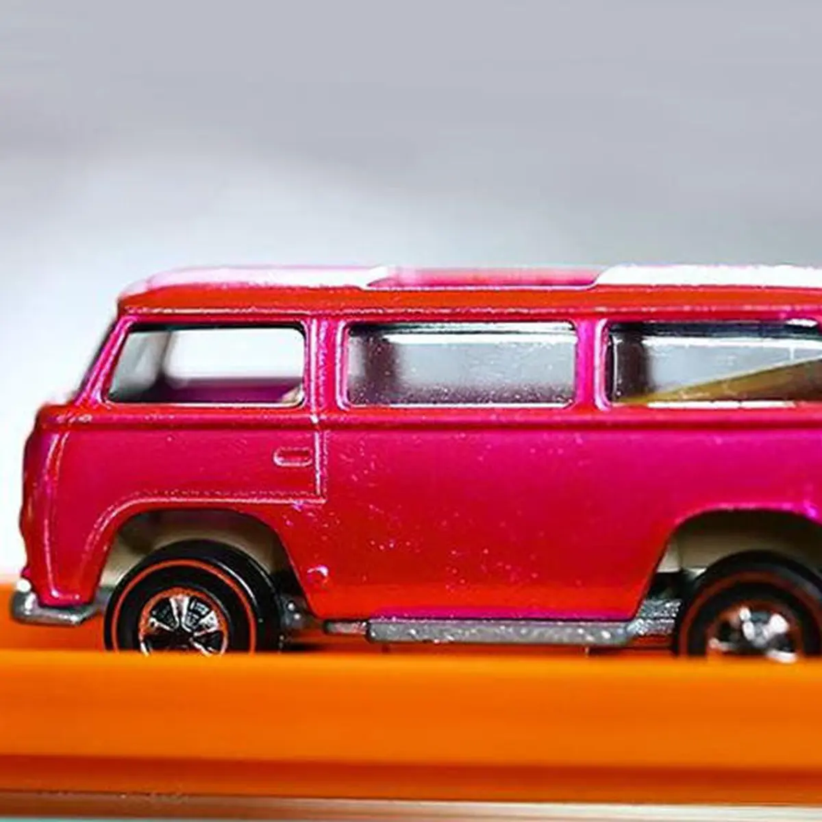 Hot wheels pink new arrivals beach bomb