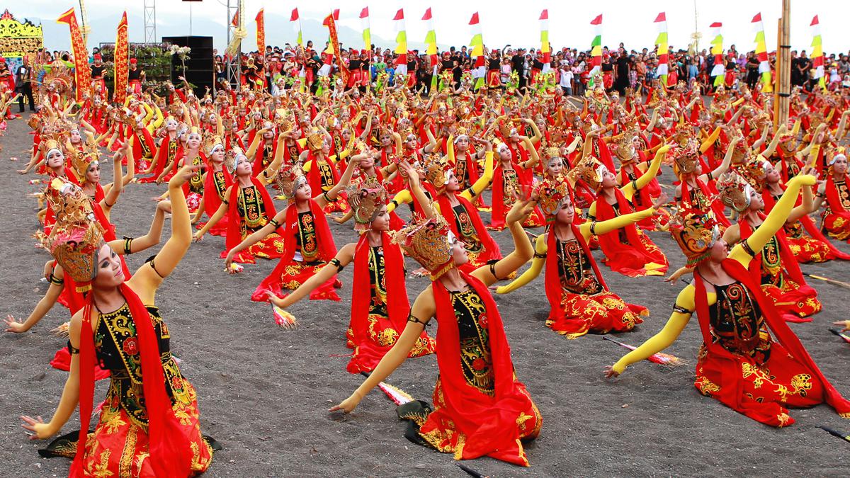 Mendunia, Ini 4 Tari Tradisional Jawa Timur yang Bikin Bangga - Surabaya Liputan6.com