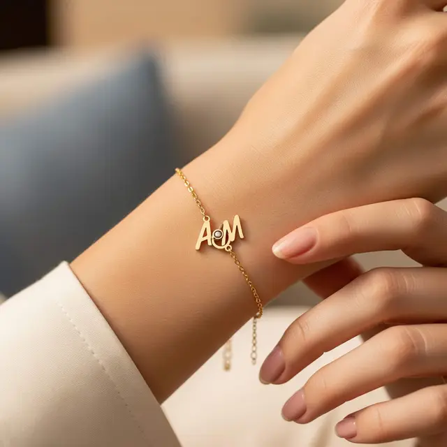 Model Gelang Emas Sederhana Custom dengan Nama Sendiri