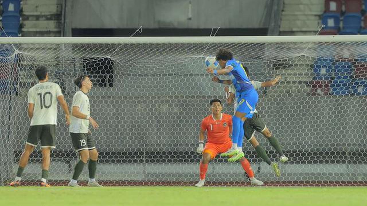 Eksklusif! Sumardji Ungkap Alasan Terduduk Lesu Setelah Timnas Indonesia U-22 Keok dari dari Filipina: Kok Hasilnya Seperti Ini?