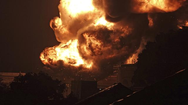 Kebakaran Hebat Kilang Minyak Pertamina Cilacap