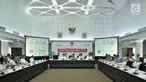 Suasana rapat tentang Percepatan Pemulihan Pasca Gempa Bumi NTB, Jakarta, Senin (12/11). Selain pemulihan pasca gempa, rapat tingkat menteri juga membahas Evaluasi Sosialisasi Penyaluran Bantuan dan Jaminan Sosial. (Merdeka.com/ Iqbal S. Nugroho)