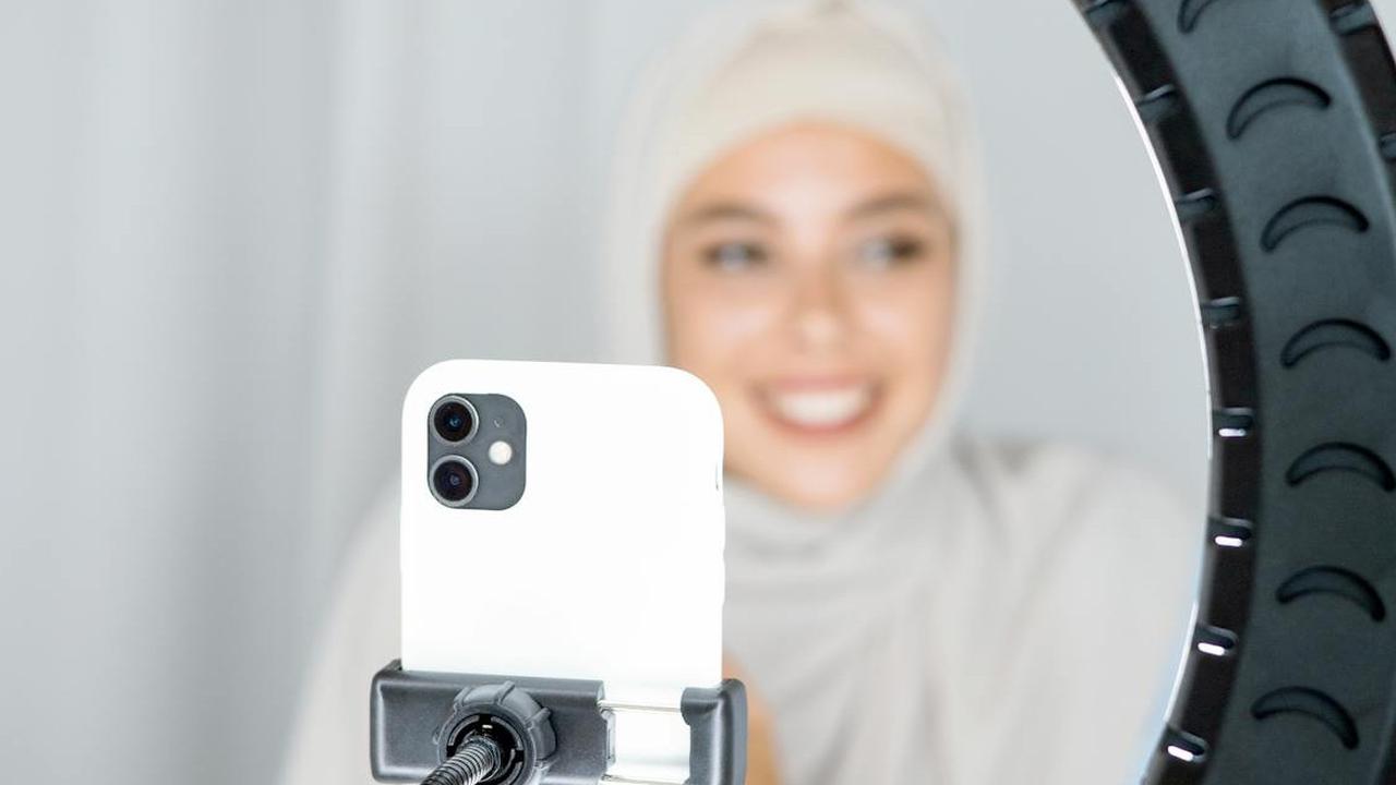 Live TikTok Berujung Pilu, Talak 2 Dijatuhkan Suami Saat TikToker Ini Sedang Siaran Langsung