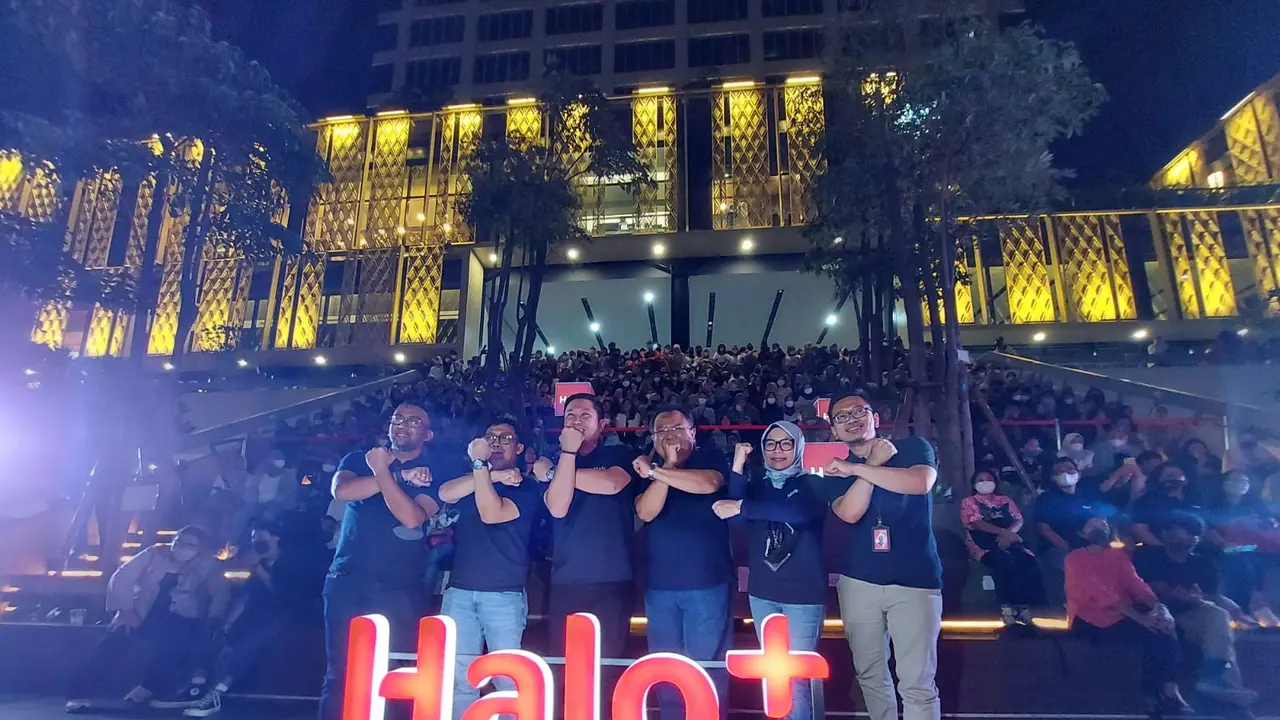 Operator Telkomsel kembali menawarkan produk teranyar dengan menghadirkan Paket Telkomsel Pascabayar terbaru yakni Halo+.