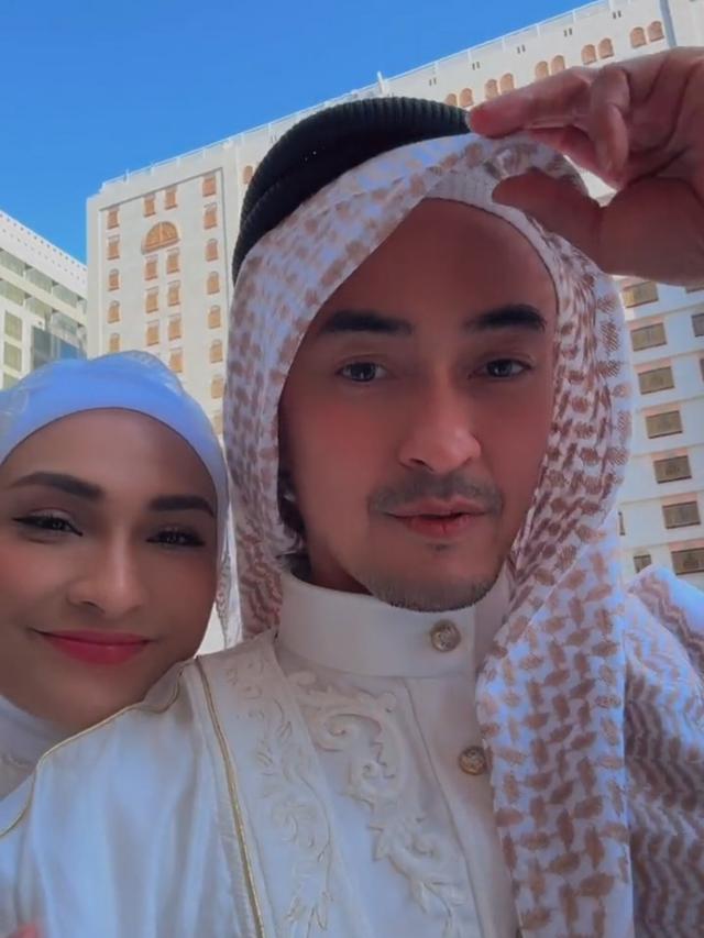 Akad Nikah Zumi Zola dan Putri Zulhas