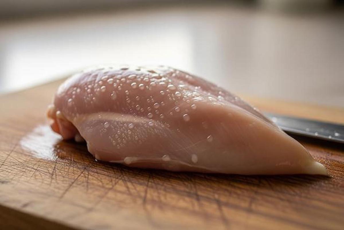 Jangan Memasak Ayam yang Masih Beku.