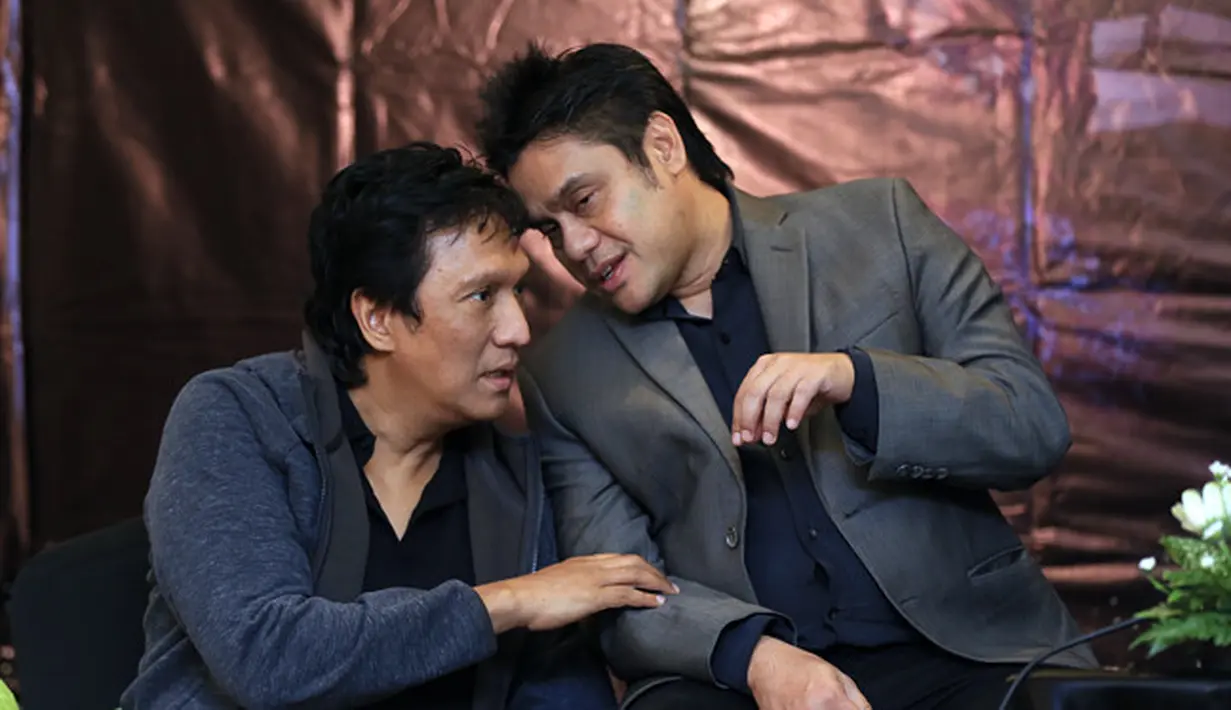 Tujuan Ita menulis buku tersebut adalah ingin berbagi cerita dan pengalaman kepada banyak orang. Ita tidak ingin hanya berbagi dengan para penggemarnya yang sudah mengenal ia selama tiga dekade belakangan ini. (Deki Prayoga/Bintang.com)