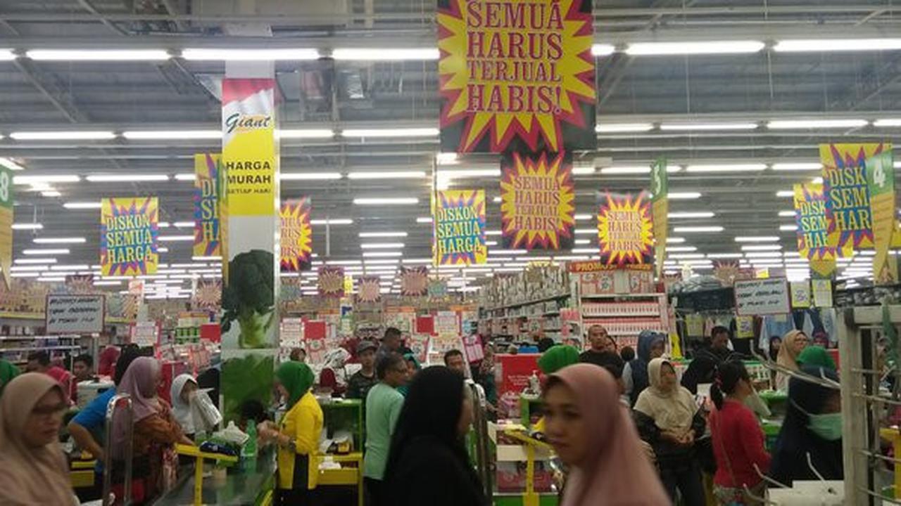 Ritel Modern Giant. Merdeka.com/Dwi A