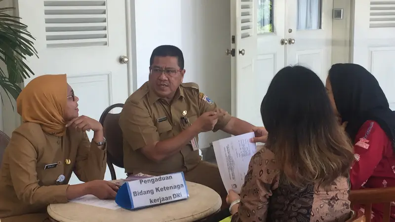 Pelayanan Pengaduan Masyarakat di Balai Kota DKI Kembali Normal