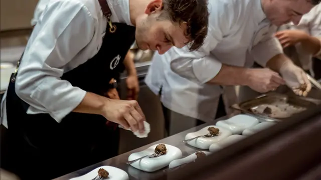 Alto Restaurant & Bar Four Seasons Hotel Jakarta.