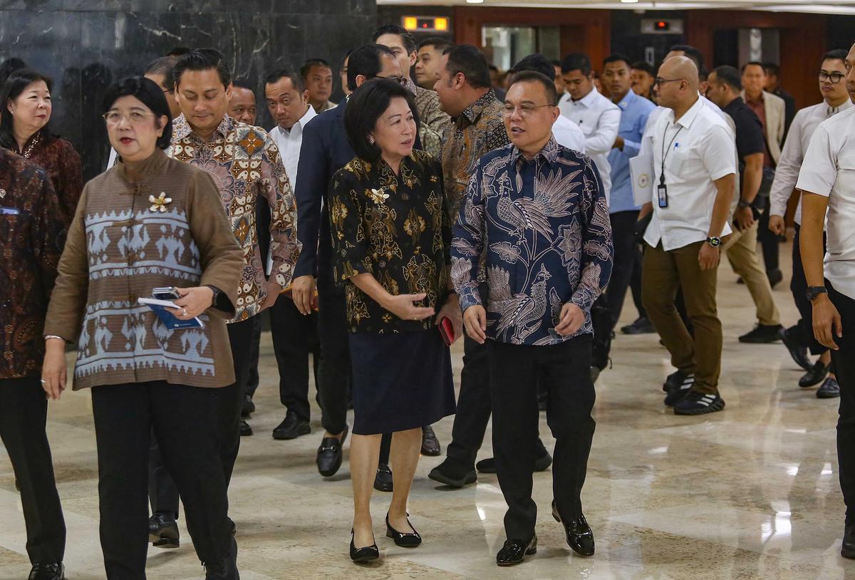 FOTO: DPR Bahas Mitigasi Ekonomi Bersama Pemerintah