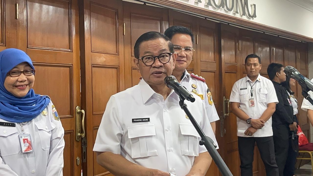 Tarif Transjakarta Bakal Naik? Pramono Sebut Usulan di Angka Rp5.000–Rp7.000
